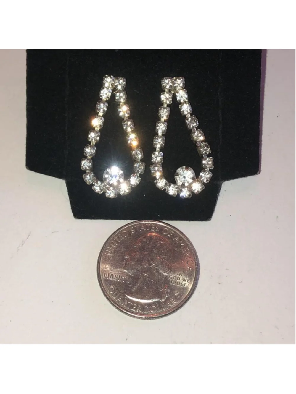 Vintage Silver Tone CZ Rhinestone Dangling Runway Statement Pierced Earrings - Picture 6 of 6